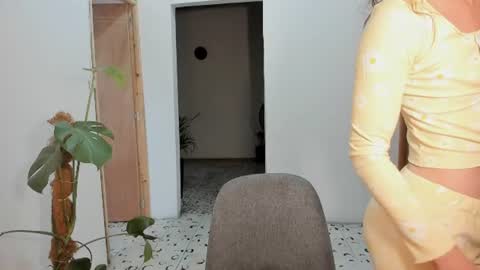 Snapshot of karenarango02 chatting on 06-21-26, 11:13 Karen Arango online show from 06-21-26, 11:13