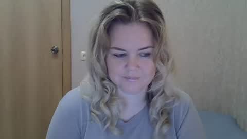 Snapshot of karennelsonx chatting on 07-11-26, 11:46 karennelsonx online show from 07-11-26, 11:46