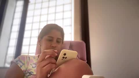 Snapshot of kariina_candy chatting on 02-25-25, 11:41 kariina candy and fox online show from 02-25-25, 11:41