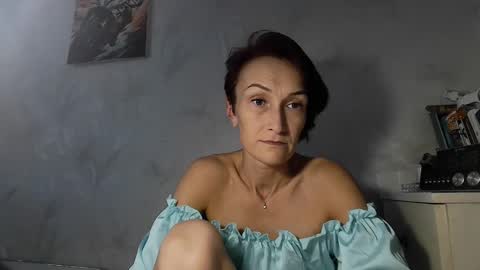 Snapshot of karina_co chatting on 02-10-26, 12:09 karina_co online show from 02-10-26, 12:09