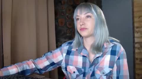 Snapshot of karina_fun chatting on 12-19-25, 05:36 karina online show from 12-19-25, 05:36