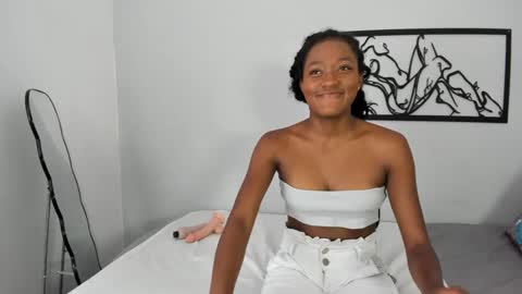 Snapshot of karina_lopez7 chatting on 09-11-25, 03:01 karina_lopez7 online show from 09-11-25, 03:01