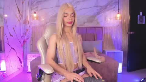 Karina online show from 05-30-26, 06:10