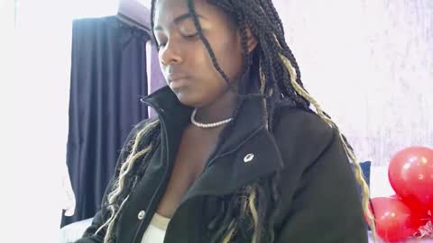 Snapshot of karinaflowers_ chatting on 02-16-26, 12:34 Im Karina online show from 02-16-26, 12:34