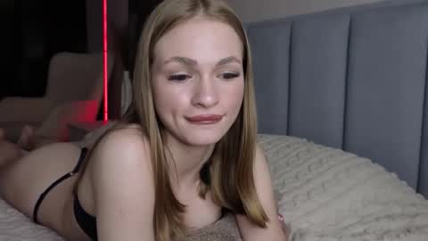 Snapshot of karinchik544 chatting on 04-26-26, 05:43 karinchik544 online show from 04-26-26, 05:43