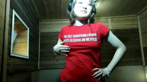 Elisa online show from 11-29-25, 03:42