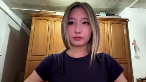 Snapshot of karissagius chatting on 06-29-26, 10:15 karissagius online show from 06-29-26, 10:15