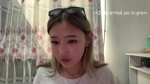 Snapshot of karissagius chatting on 07-23-26, 10:35 karissagius online show from 07-23-26, 10:35