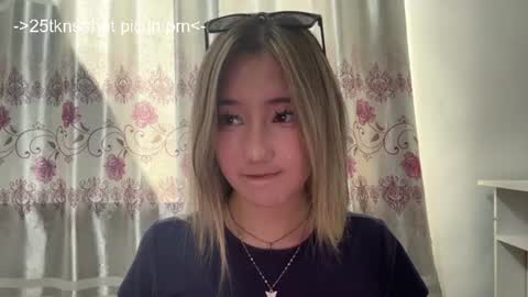 Snapshot of karissagius chatting on 07-26-26, 10:11 karissagius online show from 07-26-26, 10:11