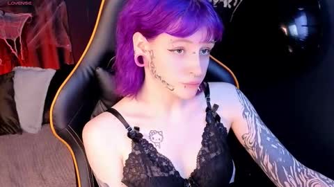 Snapshot of karkadeshk chatting on 10-27-25, 03:16 karkadeshk online show from 10-27-25, 03:16