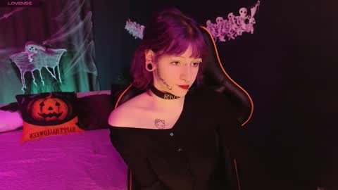 Snapshot of karkadeshk chatting on 10-31-25, 03:24 karkadeshk online show from 10-31-25, 03:24