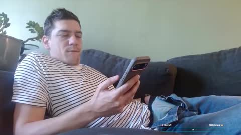 Snapshot of karl_mask chatting on 11-24-25, 02:50 Karl online show from 11-24-25, 02:50