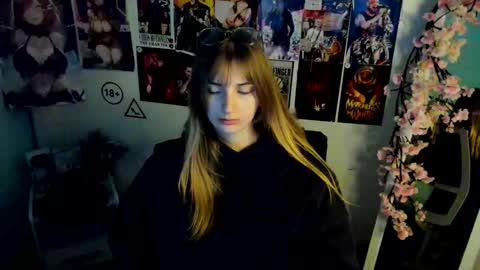 Karla online show from 11-29-25, 01:25