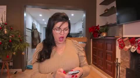 Snapshot of karla_hotwife chatting on 12-18-24, 03:55 Carla Connor online show from 12-18-24, 03:55