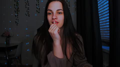 Snapshot of karla_sim chatting on 01-21-25, 12:50 Ask me online show from 01-21-25, 12:50