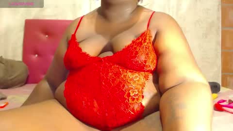 Snapshot of karlafreakk11 chatting on 10-06-25, 12:30 DAHIANA online show from 10-06-25, 12:30