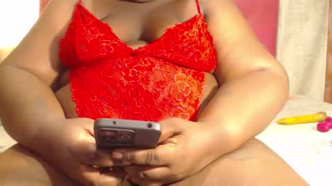 Snapshot of karlafreakk11 chatting on 03-11-26, 02:34 DAHIANA online show from 03-11-26, 02:34