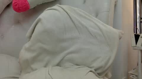 Snapshot of karlagirlfox chatting on 02-26-25, 01:52 KARLA A online show from 02-26-25, 01:52