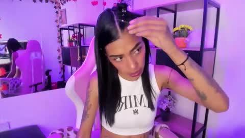 karlaslutskinny__ online show from 02-07-26, 09:18