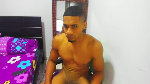 Snapshot of karljensen33 chatting on 01-12-25, 04:21 karlgenjen online show from 01-12-25, 04:21