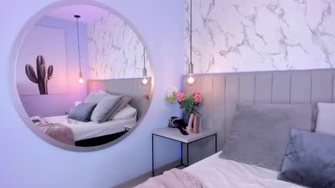 karlla_brown online show from 10-29-25, 01:57