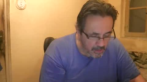 Snapshot of karlpal chatting on 12-25-24, 06:31 karlpal online show from 12-25-24, 06:31