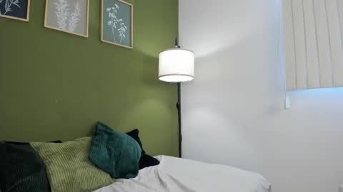 Karlye online show from 09-17-25, 12:18