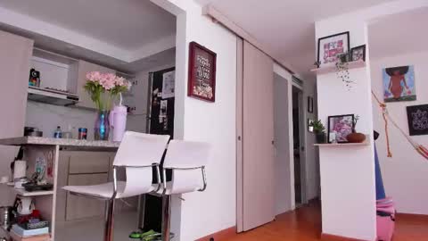 Karlye online show from 12-04-25, 01:09