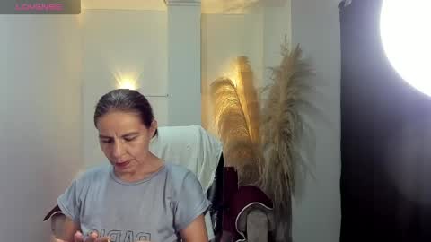 Snapshot of karlye_hot chatting on 06-06-26, 03:33 KARLYE online show from 06-06-26, 03:33