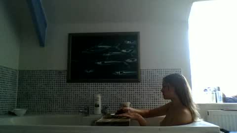 Snapshot of karmaqueen123 chatting on 06-23-26, 05:44 Karma Queen online show from 06-23-26, 05:44