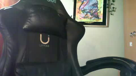 karol0022 online show from 05-07-26, 03:17