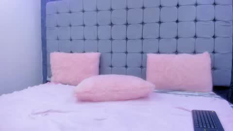 Karol online show from 05-05-26, 02:03