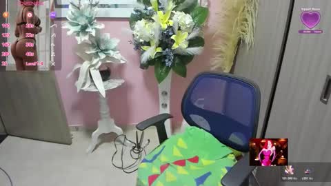 Snapshot of karol_milf__ chatting on 03-22-26, 09:18 kAROL MILF online show from 03-22-26, 09:18