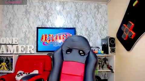 Snapshot of karol_vanessa__ chatting on 06-05-26, 11:27 karol Vanessa online show from 06-05-26, 11:27