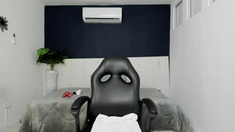 katalina online show from 04-13-26, 10:21