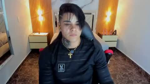 Karol and Luna online show from 06-18-26, 07:18