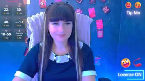 Caroline online show from 07-20-26, 05:44