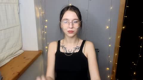 Snapshot of karolinablack chatting on 01-16-25, 06:56 Karolina online show from 01-16-25, 06:56