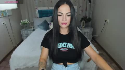 Snapshot of karolinasykes chatting on 07-26-26, 05:48 Karolina online show from 07-26-26, 05:48