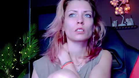 karoline121 online show from 12-05-25, 08:38