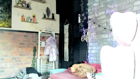 karoline121 online show from 05-26-26, 03:35