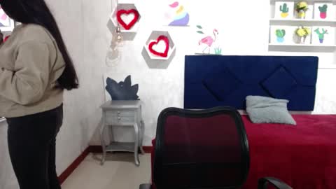 Isa online show from 10-24-25, 05:26