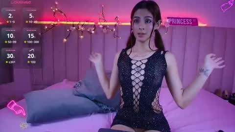 Greta Brown online show from 11-07-25, 07:47