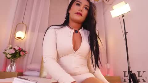 Snapshot of kassia_kim chatting on 07-07-26, 03:53 Kassia online show from 07-07-26, 03:53