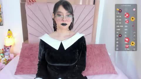 Kasumi  online show from 10-23-25, 04:34