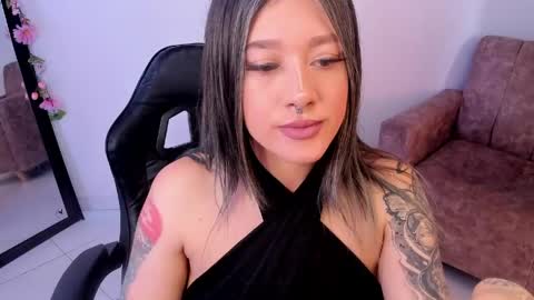 Alicia online show from 05-15-26, 07:54