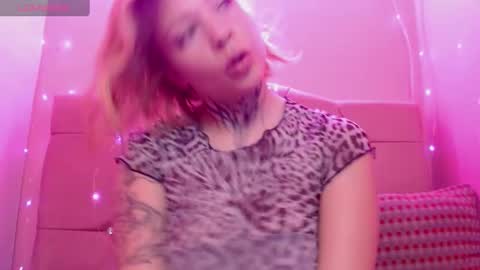 Snapshot of kat_cirice18 chatting on 03-05-25, 05:18 kat_cirice18 online show from 03-05-25, 05:18