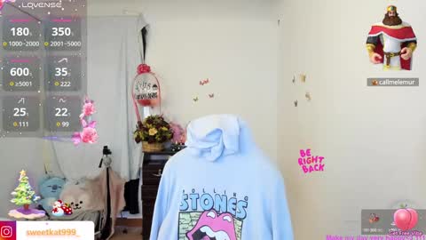 Snapshot of kat_ly_chan chatting on 12-20-24, 07:28 Kat online show from 12-20-24, 07:28