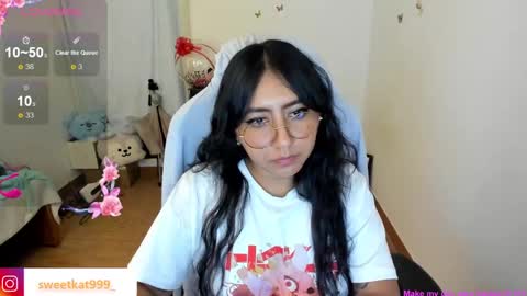 Snapshot of kat_ly_chan chatting on 01-22-25, 09:21 Kat online show from 01-22-25, 09:21