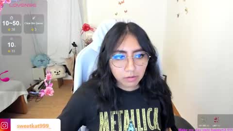 Snapshot of kat_ly_chan chatting on 02-13-25, 04:07 Kat online show from 02-13-25, 04:07